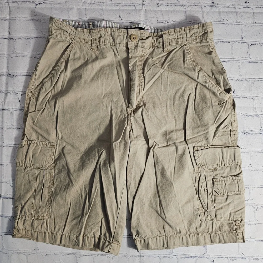 North Bay Cargo Supplies Men's Beige Cargo Shorts Size 34 Cotton Utility Pockets